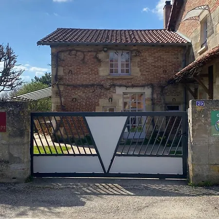 Landhuis Renove Avec Jardin Clos, Cheminee Et Baby-foot A Contrisson, Proche Du Du Der.
