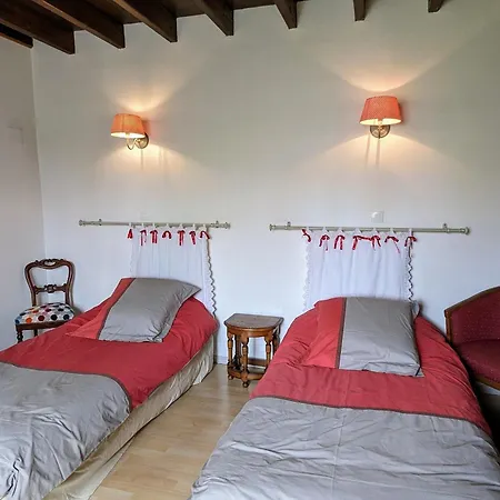 Renove Avec Jardin Clos, Cheminee Et Baby-foot A Contrisson, Proche Du Du Der. - Fr-1-585-16 * Contrisson