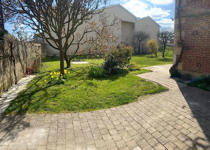 Holiday home Renove Avec Jardin Clos, Cheminee Et Baby-foot A Contrisson, Proche Du Du Der. - Fr-1-585-16 *