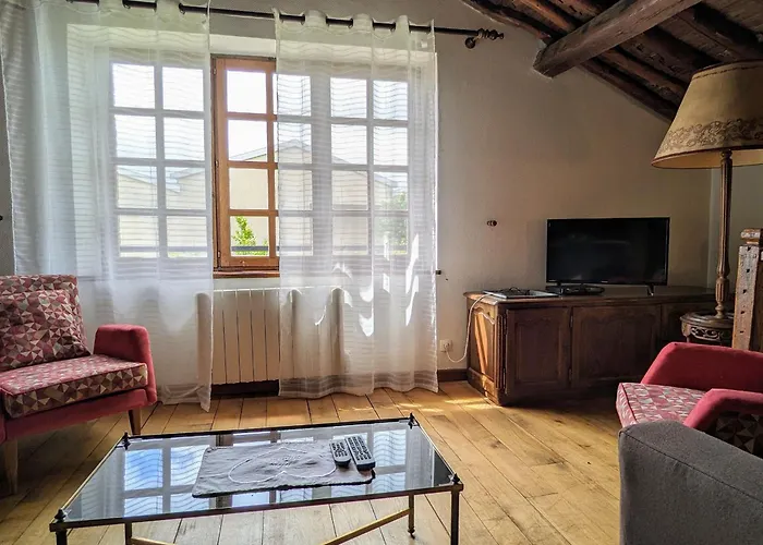 Holiday home Renove Avec Jardin Clos, Cheminee Et Baby-foot A Contrisson, Proche Du Du Der. - Fr-1-585-16 Contrisson