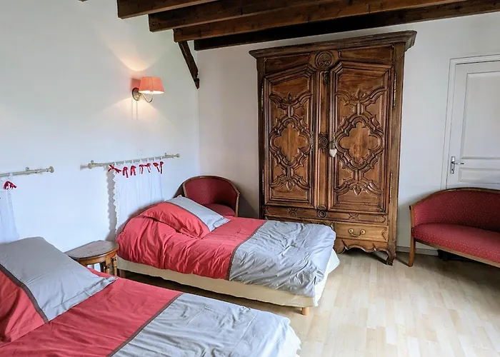 Renove Avec Jardin Clos, Cheminee Et Baby-foot A Contrisson, Proche Du Du Der. - Fr-1-585-16 Holiday home *