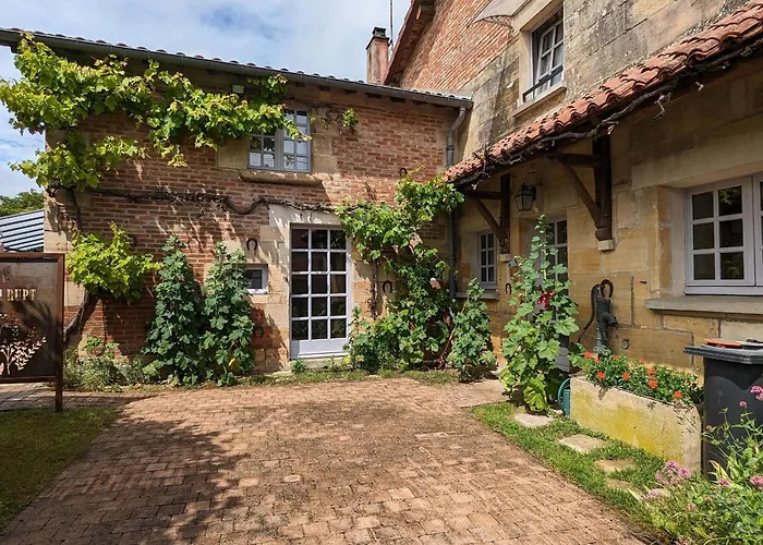 Holiday home Renove Avec Jardin Clos, Cheminee Et Baby-foot A Contrisson, Proche Du Du Der. - Fr-1-585-16 Contrisson